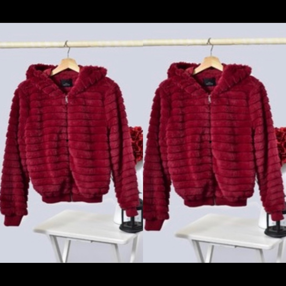Hooded bomber jacket